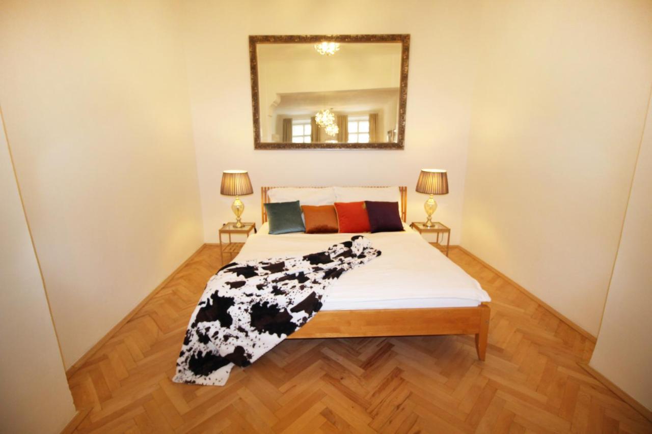Fano Apartments Old Town Прага Экстерьер фото